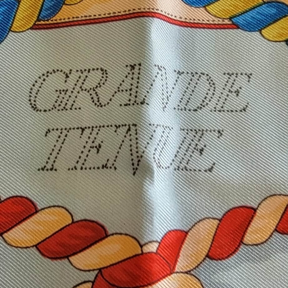 Vintage HERMES Scarf - Picture 10 of 11